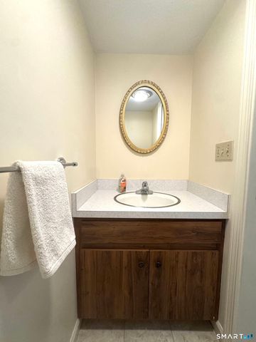 53 Metacomet Drive, Meriden, CT 06450