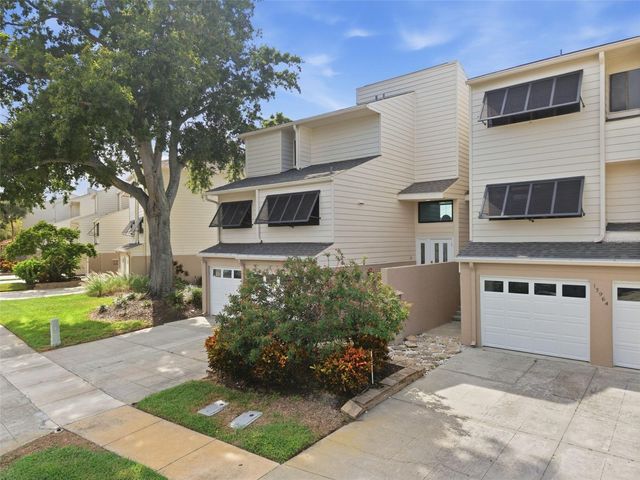 13956 LAKE POINT DRIVE, Clearwater, FL 33762
