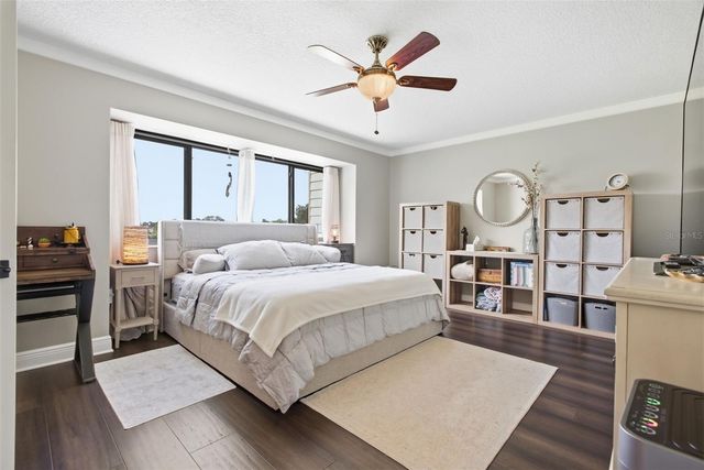 13956 LAKE POINT DRIVE, Clearwater, FL 33762