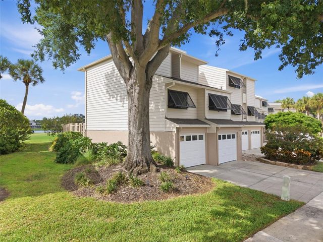 13956 LAKE POINT DRIVE, Clearwater, FL 33762