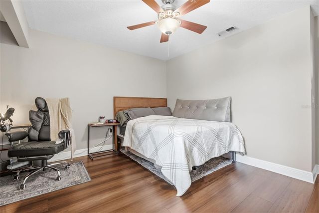 13956 LAKE POINT DRIVE, Clearwater, FL 33762