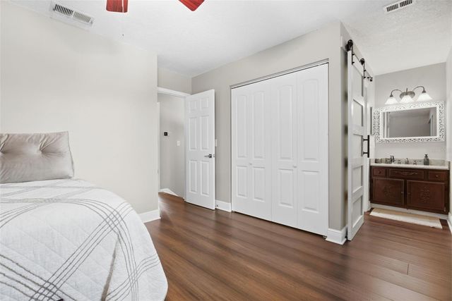 13956 LAKE POINT DRIVE, Clearwater, FL 33762