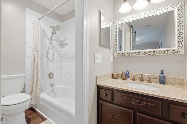13956 LAKE POINT DRIVE, Clearwater, FL 33762