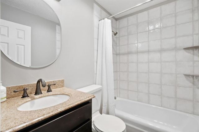 13956 LAKE POINT DRIVE, Clearwater, FL 33762