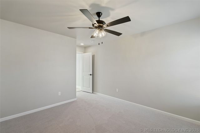 11248 S 220th East Avenue, Broken Arrow, OK 74014