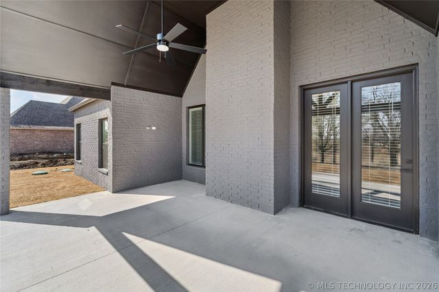 11248 S 220th East Avenue, Broken Arrow, OK 74014