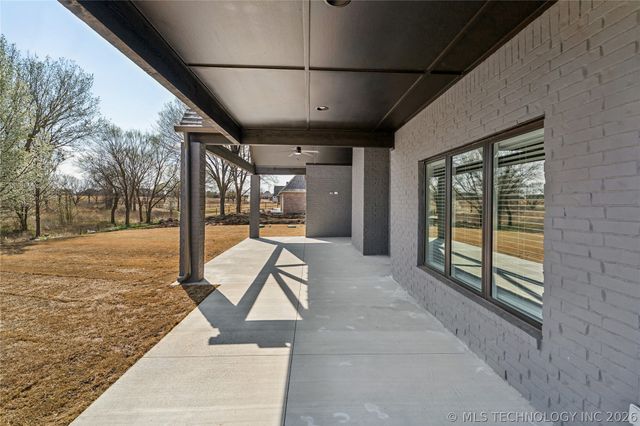 11248 S 220th East Avenue, Broken Arrow, OK 74014