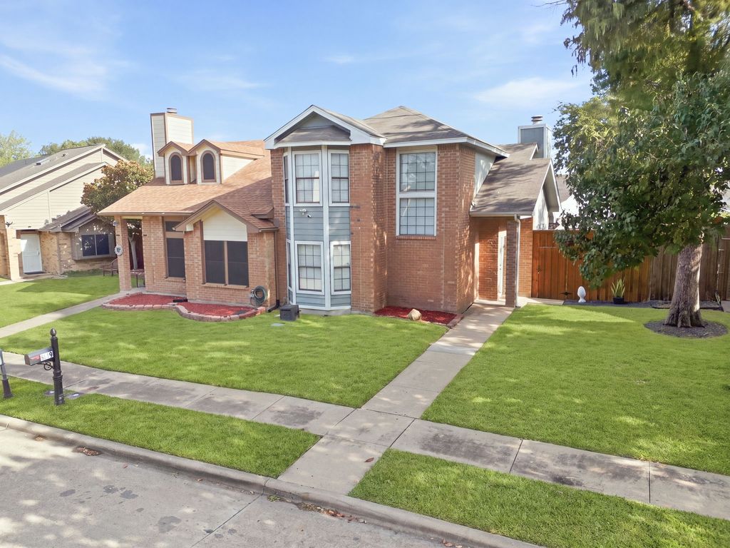 819 Binbrook Drive, Mesquite, TX 75149