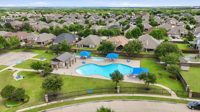 4204 Cobblestone Circle, Mansfield, TX 76063