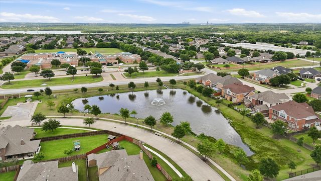 4204 Cobblestone Circle, Mansfield, TX 76063