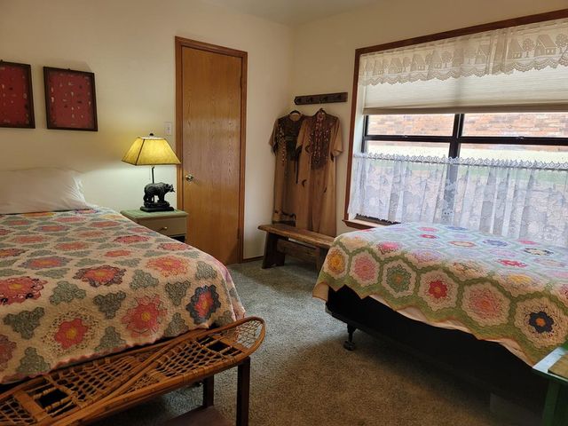 1441 N Gloucester Pt, Kerrville, TX 78028