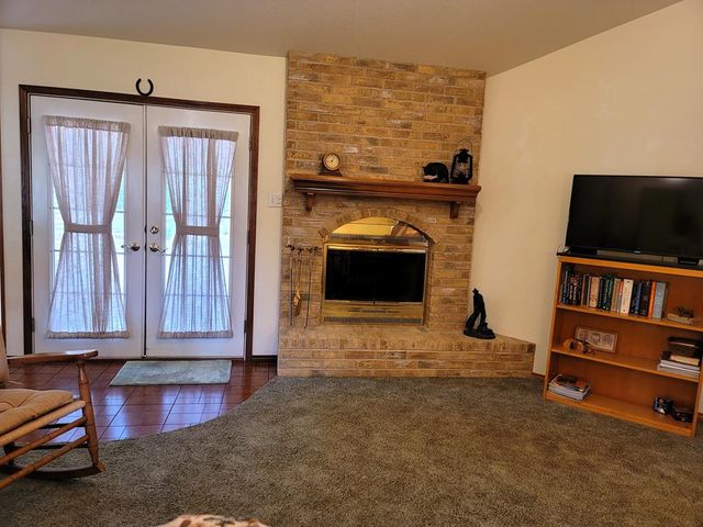 1441 N Gloucester Pt, Kerrville, TX 78028