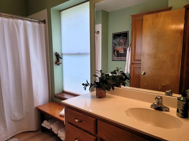 1441 N Gloucester Pt, Kerrville, TX 78028