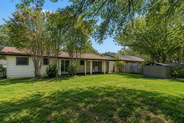 5005 Creek Bend DR, Austin, TX 78744