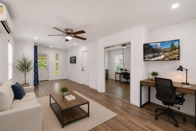 5005 Creek Bend DR, Austin, TX 78744