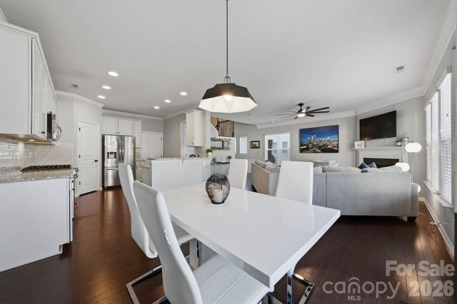 1827 Royal Gorge Avenue, Charlotte, NC 28210