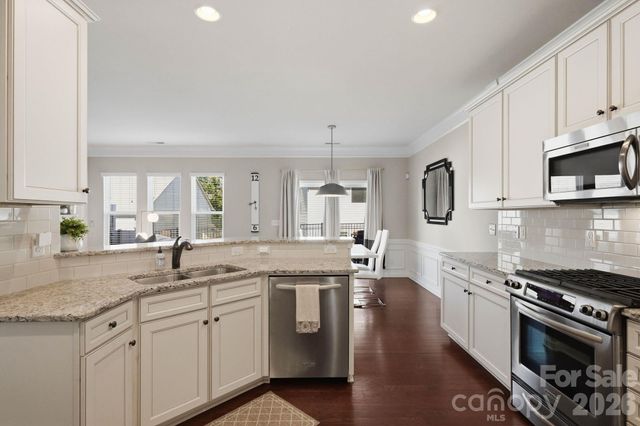 1827 Royal Gorge Avenue, Charlotte, NC 28210