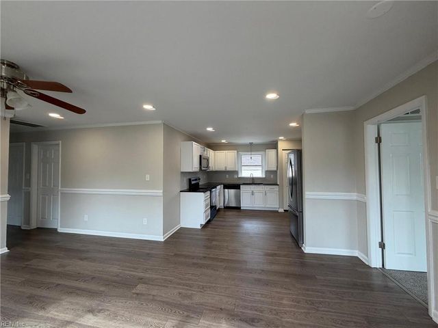 5004 Arony ST, Hampton, VA 23605