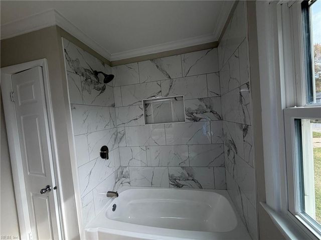 5004 Arony ST, Hampton, VA 23605