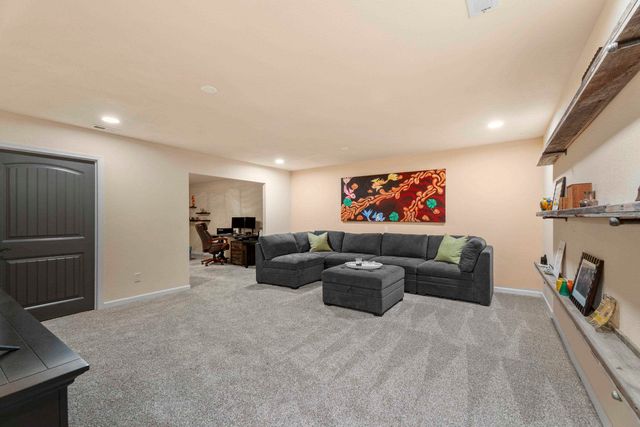 6730 W Cross Cut Rd, Deer Park, WA 99006