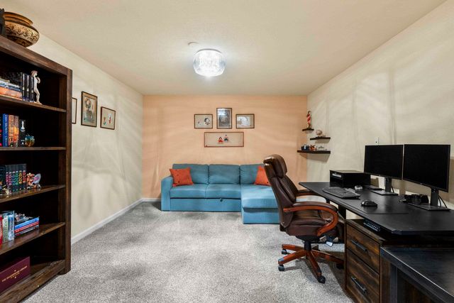 6730 W Cross Cut Rd, Deer Park, WA 99006