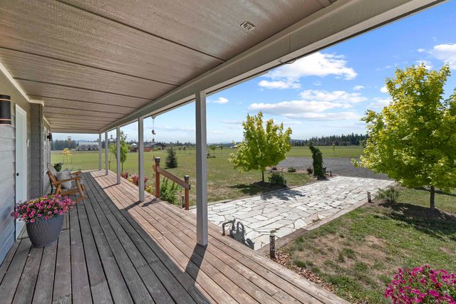 6730 W Cross Cut Rd, Deer Park, WA 99006