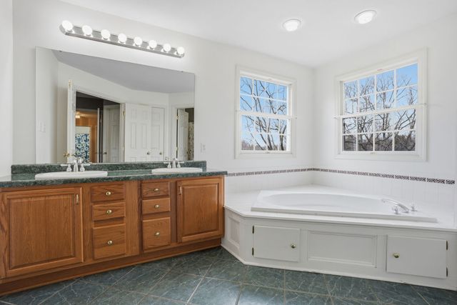 132 Cherrydale COURT, Ohio Twp, PA 15237
