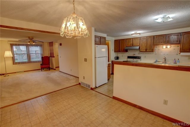 277 Wimbledon Court, West Seneca, NY 14224