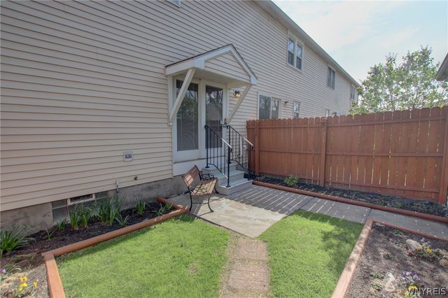 277 Wimbledon Court, West Seneca, NY 14224