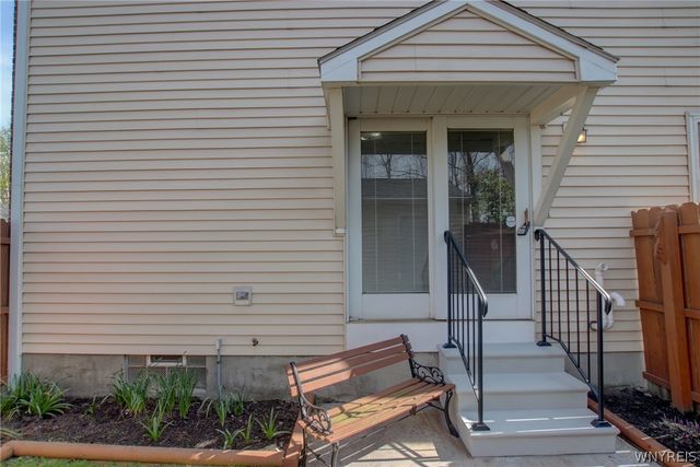 277 Wimbledon Court, West Seneca, NY 14224