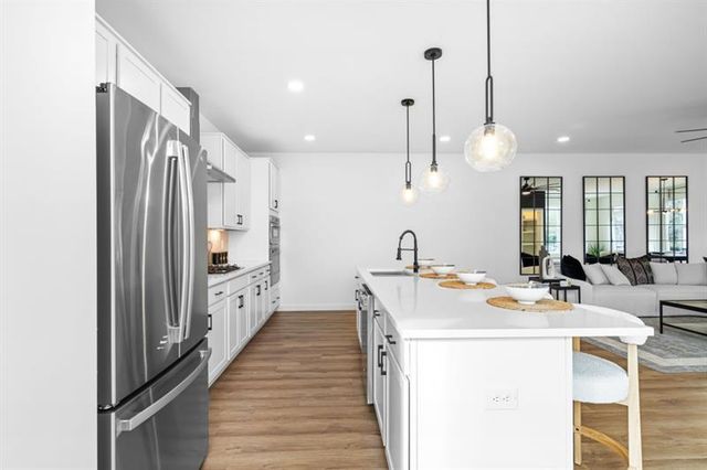 1042 Brookglynn Trace, Decatur, GA 30032