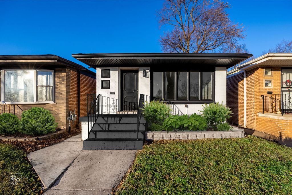 10240 S Torrence Avenue, Chicago, IL 60617