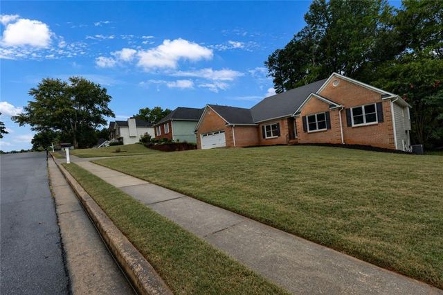 690 Wyndham Place Circle NW, Lawrenceville, GA 30044