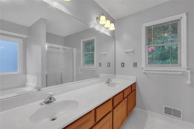 690 Wyndham Place Circle NW, Lawrenceville, GA 30044
