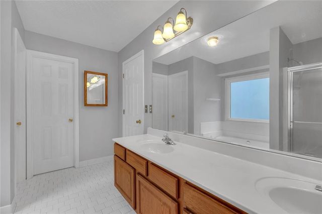 690 Wyndham Place Circle NW, Lawrenceville, GA 30044