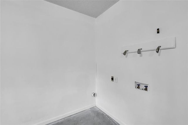 690 Wyndham Place Circle NW, Lawrenceville, GA 30044