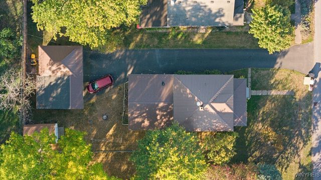 8408 Maplewood Drive, Royalton, NY 14067