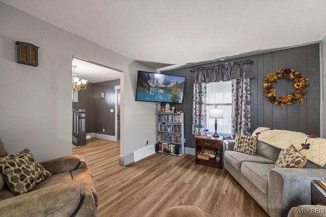 8408 Maplewood Drive, Royalton, NY 14067