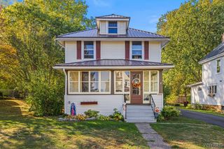 8408 Maplewood Drive, Royalton, NY 14067