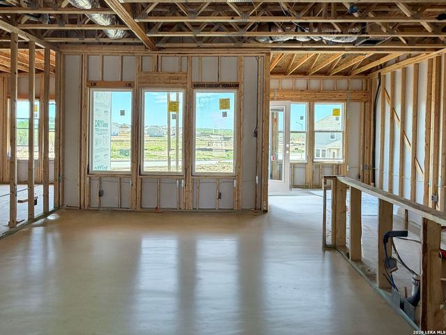 311 Brood Dr, Adkins, TX 78101