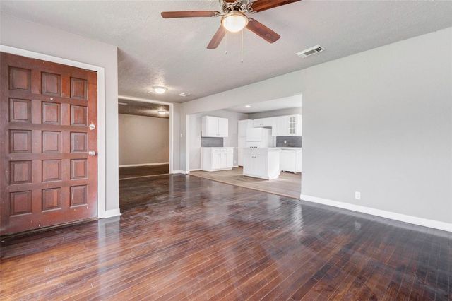 10306 Cheeves Drive, Houston, TX 77016