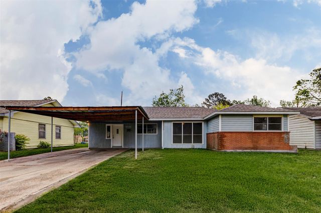 10306 Cheeves Drive, Houston, TX 77016