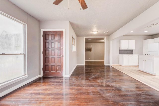 10306 Cheeves Drive, Houston, TX 77016