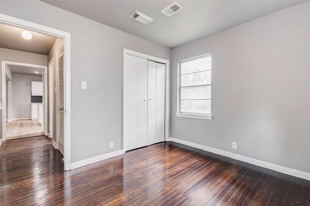 10306 Cheeves Drive, Houston, TX 77016