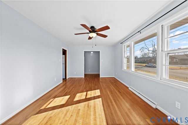 702 Charles Ave, Colonial Heights, VA 23834