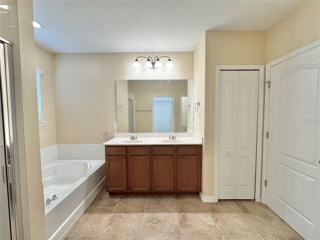 1445 WALLACE MANOR PASS, Winter Haven, FL 33880