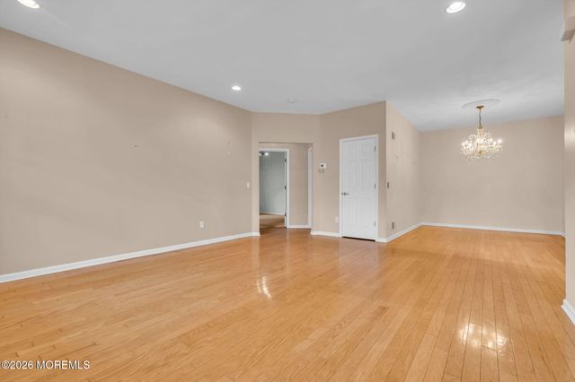 11 Deerchase Lane, Lakewood, NJ 08701