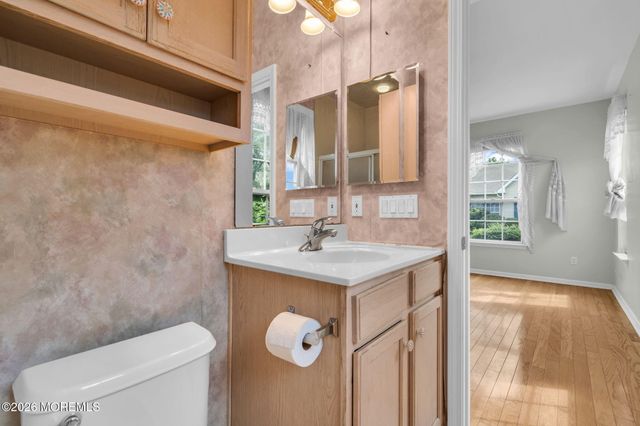 11 Deerchase Lane, Lakewood, NJ 08701