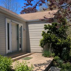 719 N Sea Road, Southampton, NY 11968