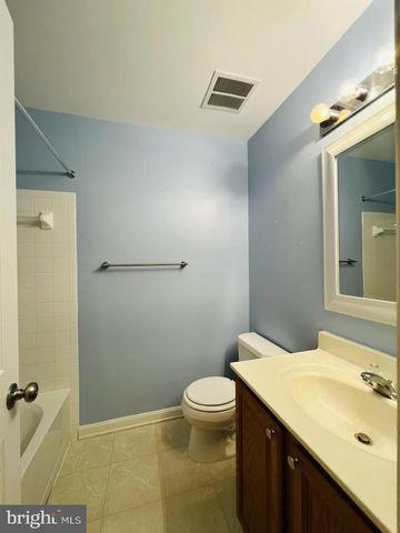 13068 SIDLAW HILLS LN, Bristow, VA 20136